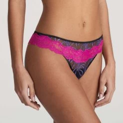 String Adelade 0602700